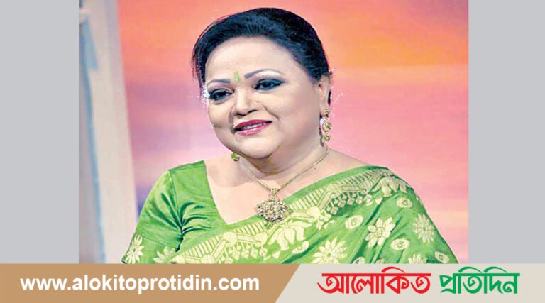 কোকিলকণ্ঠী শিল্পী সাবিনা ইয়াসমিনের জন্মদিন