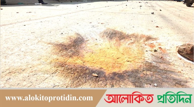 উত্তরায় টহল গাড়িতে ককটেল বিস্ফোরণ, আহত ৩ পুলিশ সদস্য