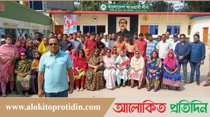 অবরোধের প্রতিবাদে ফরিদপুরে মাঠে রয়েছে আওয়ামী লীগ