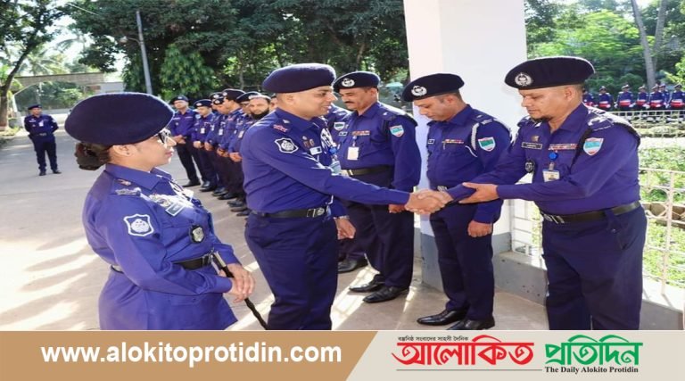 নড়াইলের নবাগত পুলিশ সুপার মেহেদী হাসান এর যোগদান 