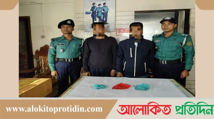 নগরীতে পুলিশের অভিযান তিন তক্ষক সহ আটক ২