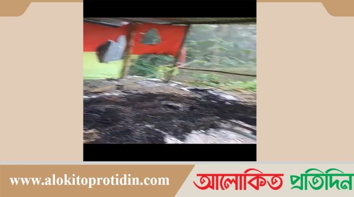 নৌকার ২ নির্বাচনি ক্যাম্পে আগুন