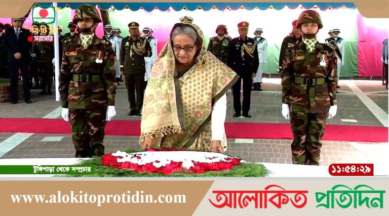 টুঙ্গিপাড়ায় জাতির পিতার সমাধিতে প্রধানমন্ত্রীর শ্রদ্ধা