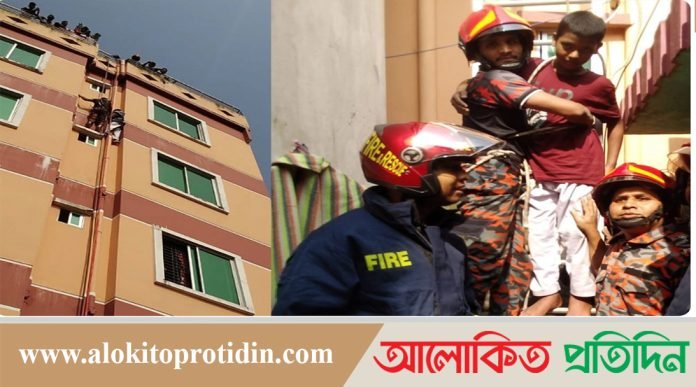 সাততলা ভবনের পাইপ থেকে মাদ্রাসা ছাত্র উদ্ধার
