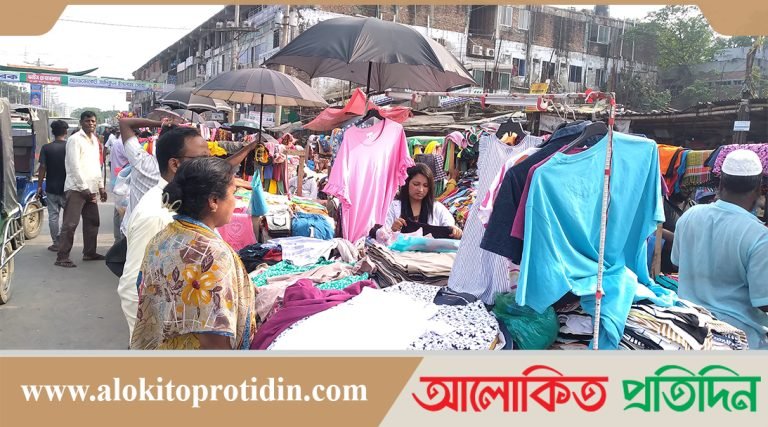 ঈদে নিম্নআয়ের মানুষদের একমাত্র ভরসা ফুটপাত
