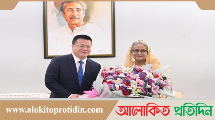 প্রধানমন্ত্রীর সঙ্গে চীনা রাষ্ট্রদূতের সৌজন্য সাক্ষাৎ