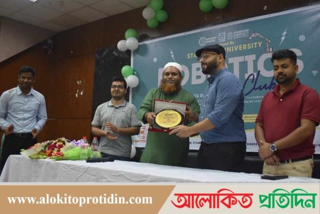 'ফোন-চালিত রোবোটিক্স: ভবিষ্যতের পথে' স্টামফোর্ড ইউনিভার্সিটি রোবোটিক্স ক্লাবের কর্মশালা