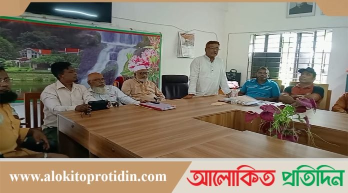 মহামান্য হাইকোর্টের রায় অমান্য করে অধ্যক্ষের রুমে তালা 