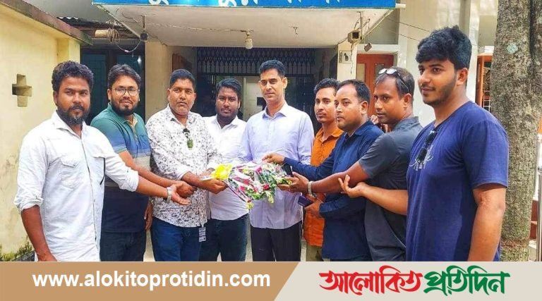 দুর্গাপুরে ওসি খায়রুলের বিদায় সংবর্ধনা