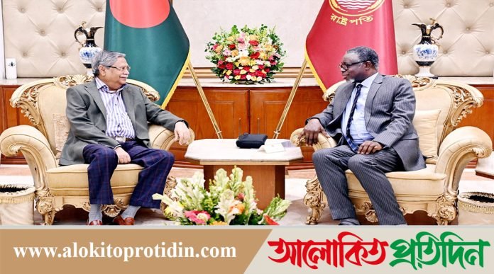 ঘানার সঙ্গে দ্বিপাক্ষিক সম্পর্ক উন্নয়নে গুরুত্ব দিচ্ছে বাংলাদেশের