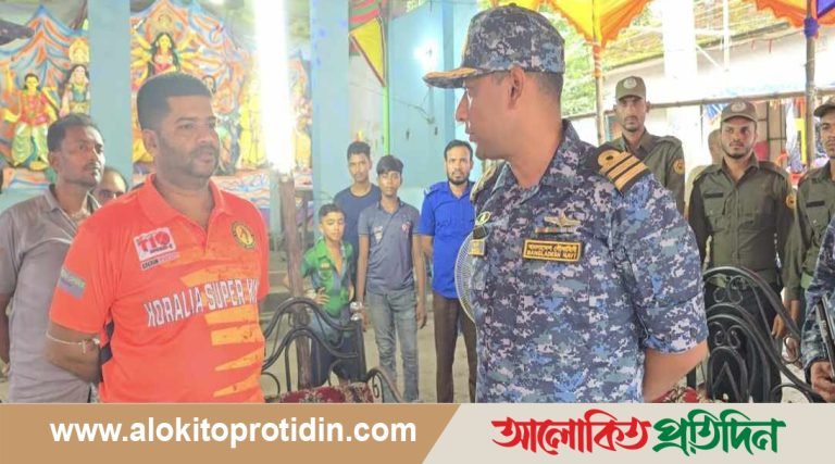 রাঙ্গাবালীতে নৌবাহিনীর পূজামন্ডপ পরিদর্শন : নিরপত্তা টহল অব্যাহত