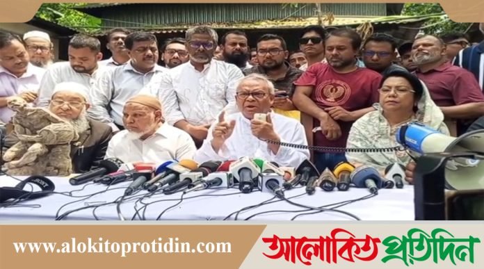 ১৫ বছর যারা শেখ হাসিনাকে পাহারা দিয়েছে তারা জনসমুদ্রে লুকিয়ে আছে: রিজভী