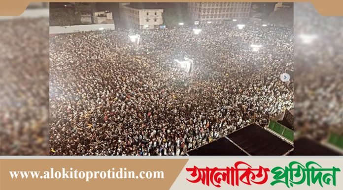 ওয়াকফ সংশোধনী আইন নিয়ে উত্তাল ভারতের মুসলিম সমাজ 