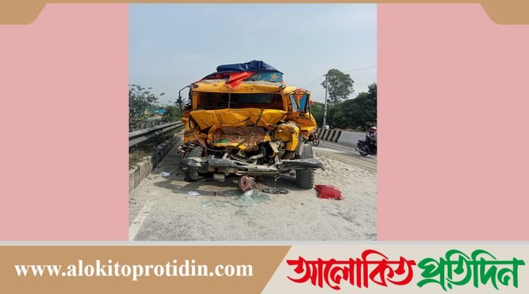 টাঙ্গাইলে ট্রাকের পেছনে আরেক ট্রাকের ধাক্কা, চালক নিহত