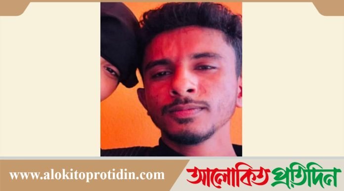 রুপম বৈদ্য পরিচয় গোপন করে প্রেমের ফাঁদে ফেলে এক তরুণীকে একাধিকবার ধর্ষণ 
