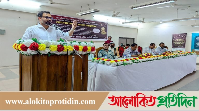 উপদেষ্টারা ক্ষমতার লোভে পরে গেছে: আমিনুল হক 