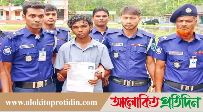 পুলিশের নিয়োগ পরীক্ষার প্রক্সি দিতে এসে ধরা খেলেন যুবক