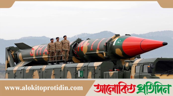 বাজেটে প্রতিরক্ষা ব্যয় বাড়াল পাকিস্তান