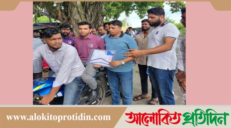 শিবালয়ে ছাত্রদলের সহায়তায় প্রবেশপত্র পেয়ে পরিক্ষা দেয় এইচএসসি পরিক্ষার্থী মুন্না