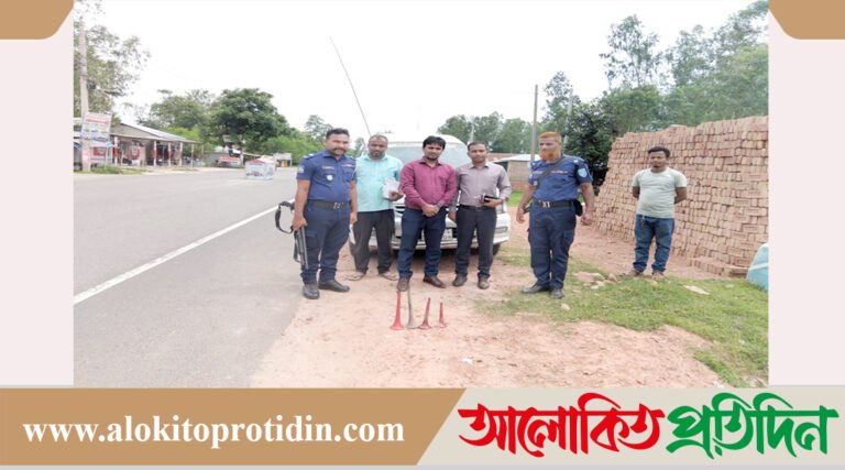 নীলফামারীতে নিষিদ্ধ  হাইড্রোলিক হর্ণ ব্যবহারকারী যানবাহনের বিরুদ্ধে অভিযান